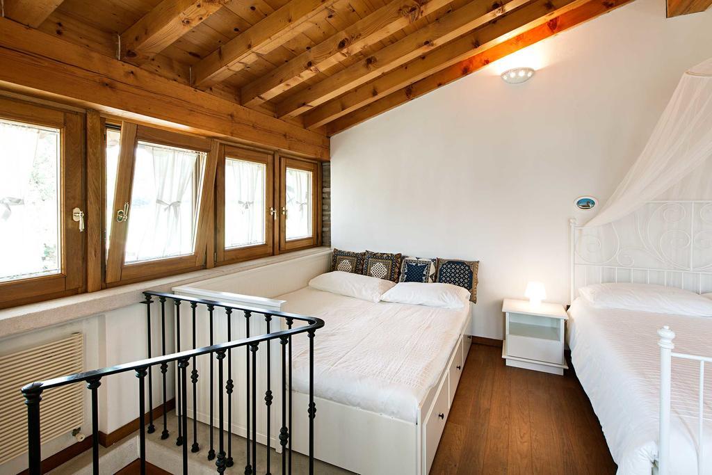 Antico Cascinale Lombardo Bed & Breakfast Lonato Exterior foto
